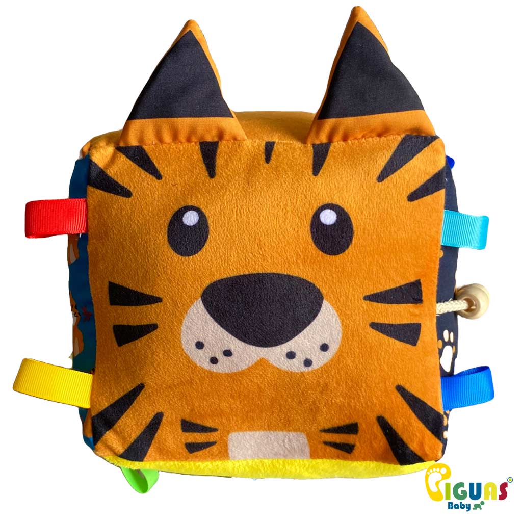 Un cubo sensorial para bebés con la cara del tigre más tierno, perfecto para estimular la atención de tu pequeño y ser su primer animalito.