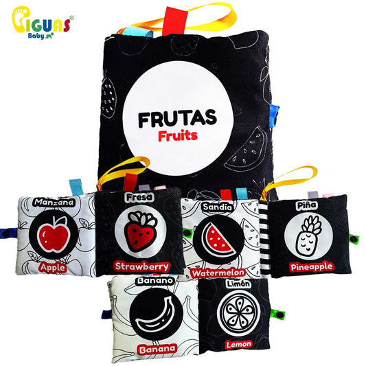 ¡Descubre el delicioso mundo de las frutas con nuestro libro de tela en alto contraste! Este divertido libro presenta las frutas más populares de una manera clara y sencilla, ideal para los más pequeños. Las imágenes en blanco y negro y las diferentes texturas estimulan la visión y el tacto del bebé, fomentando su desarrollo cognitivo. ¡Perfecto para compartir momentos especiales y fortalecer el vínculo entre padres e hijos!